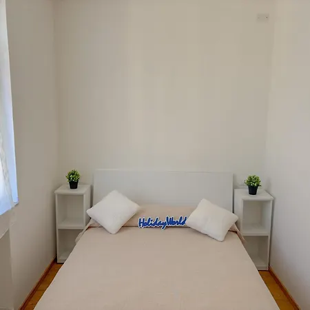 Casa Danielli By World Apartamento Savona